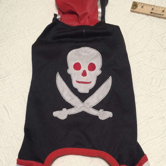 Medium Pirate Costume for Dog by Martha Stewart Pets - Picture 11 of 13